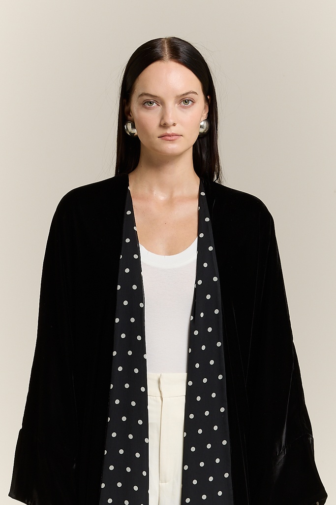 Polka Dots Black