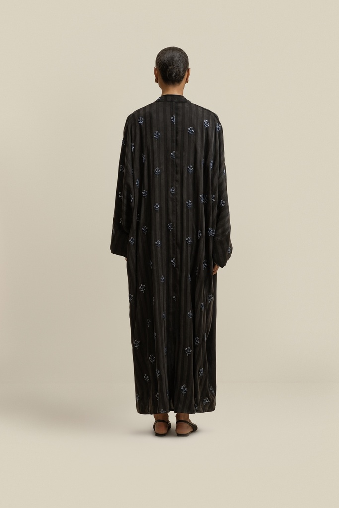 Silk Wind Black