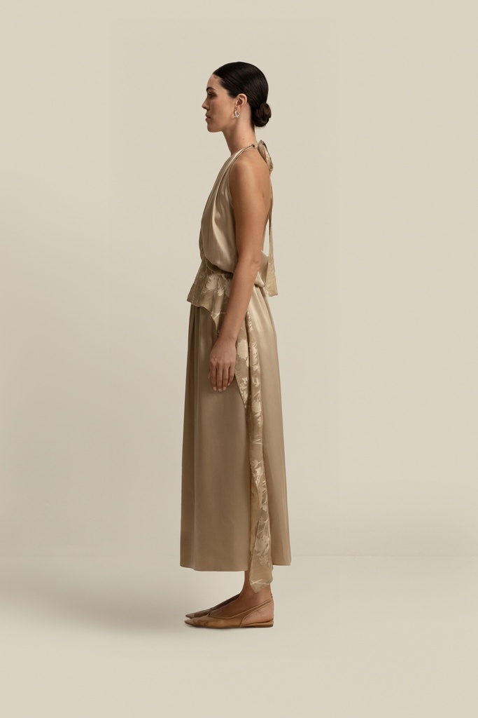 Soft Petal Sand Dress RTW